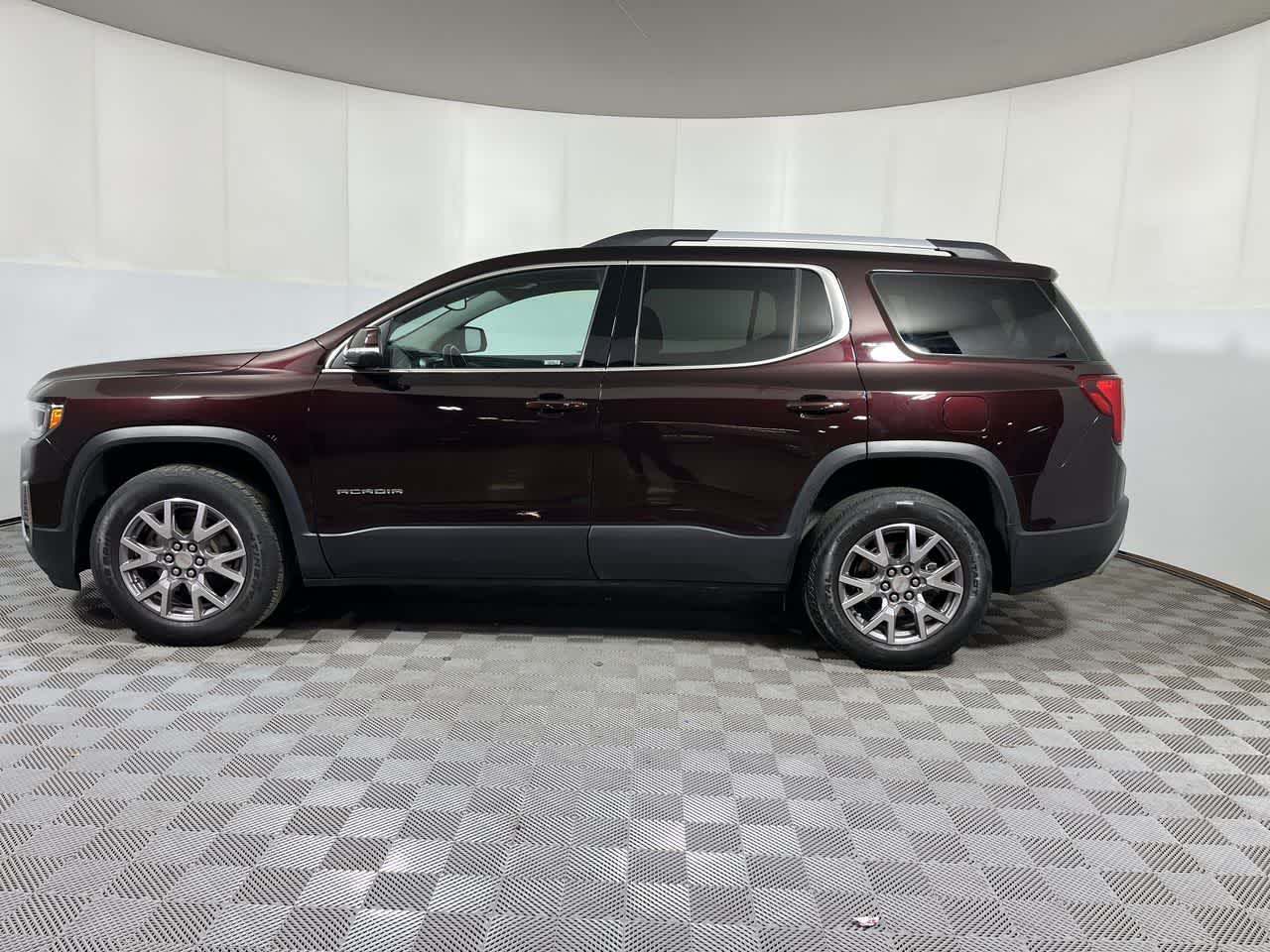 2020 GMC Acadia SLT