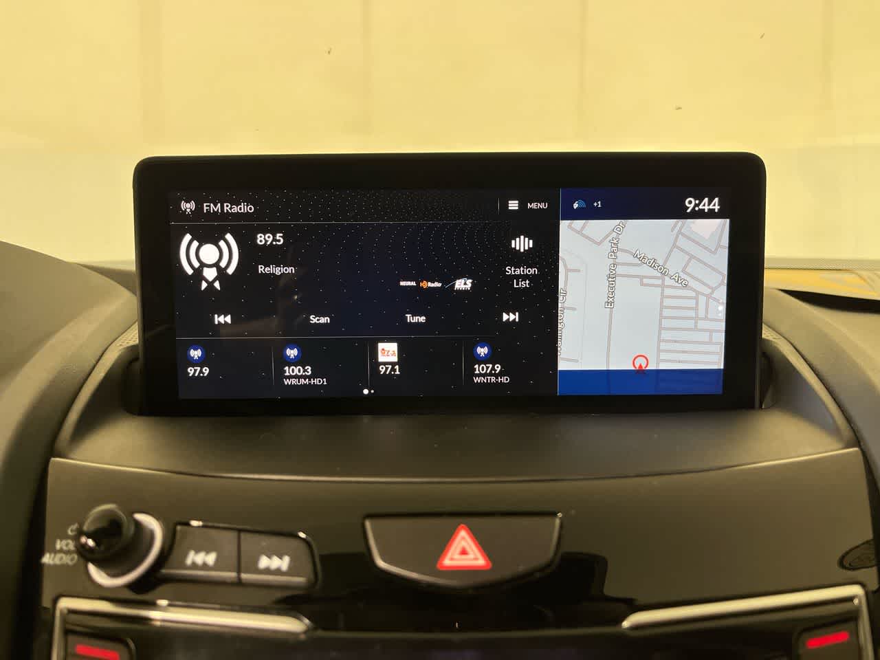 2024 Acura RDX w/Advance Package