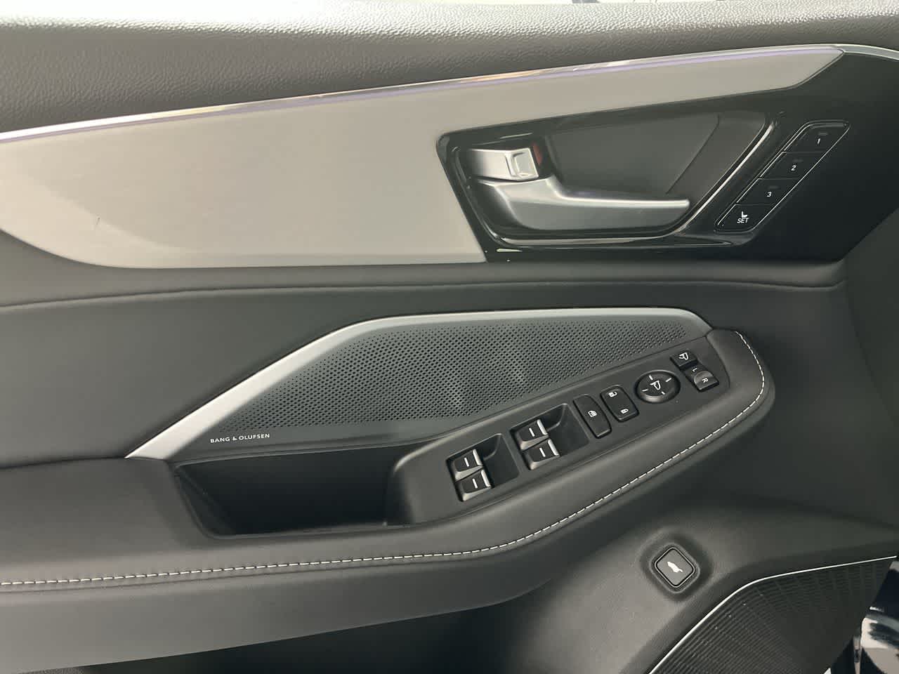 2026 Acura MDX w/Technology Package