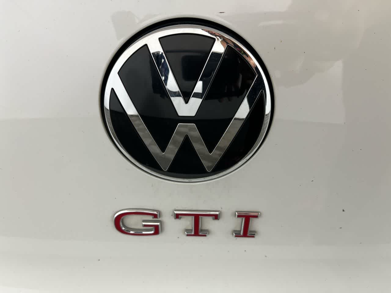 2023 Volkswagen Golf GTI SE