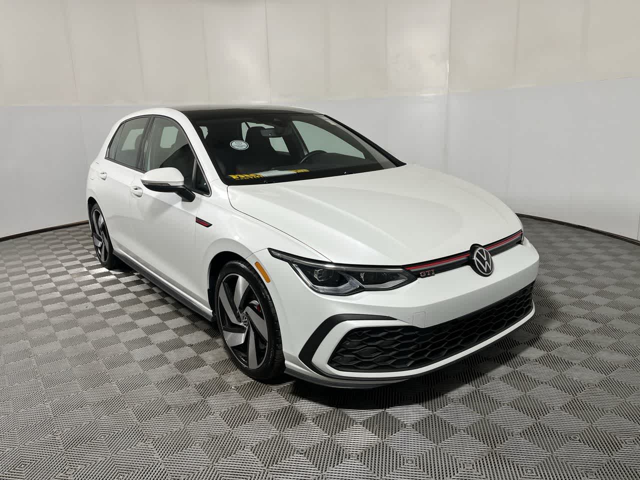 2023 Volkswagen Golf GTI SE