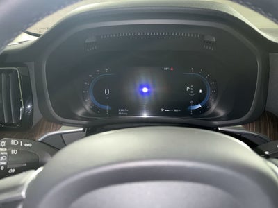 2022 Volvo XC60 Momentum