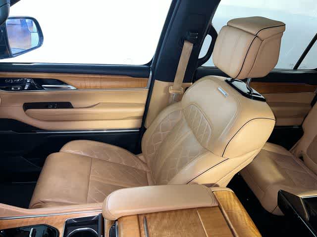2022 Jeep Grand Wagoneer Series III