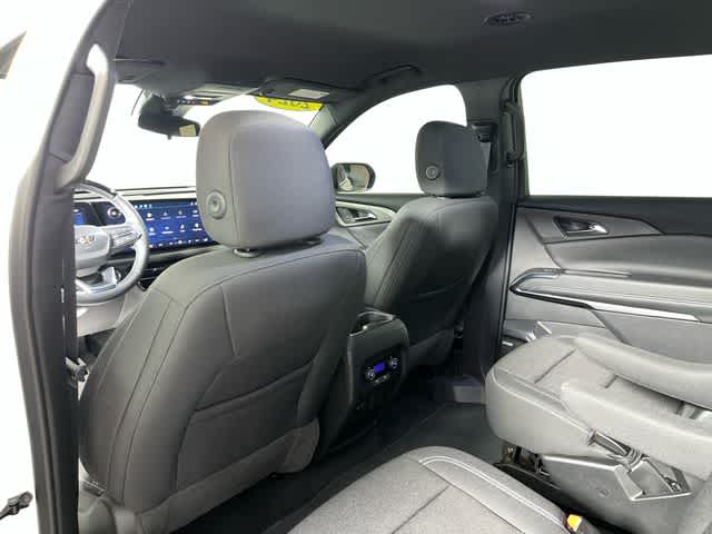 2024 Chevrolet Traverse FWD LT