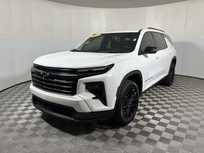 2024 Chevrolet Traverse FWD LT