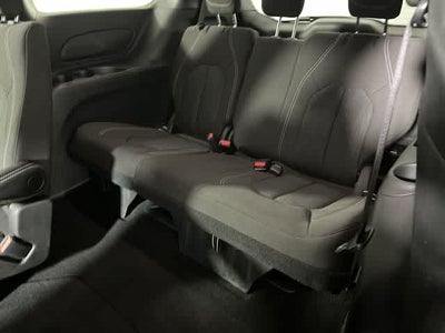 2024 Chrysler Pacifica Touring