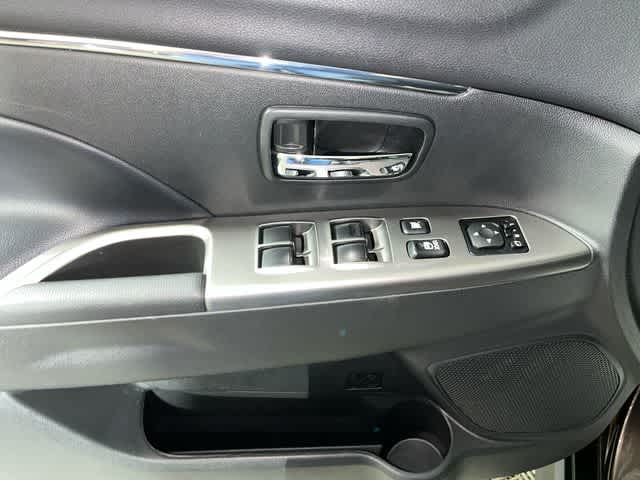 2024 Mitsubishi Outlander Sport SE