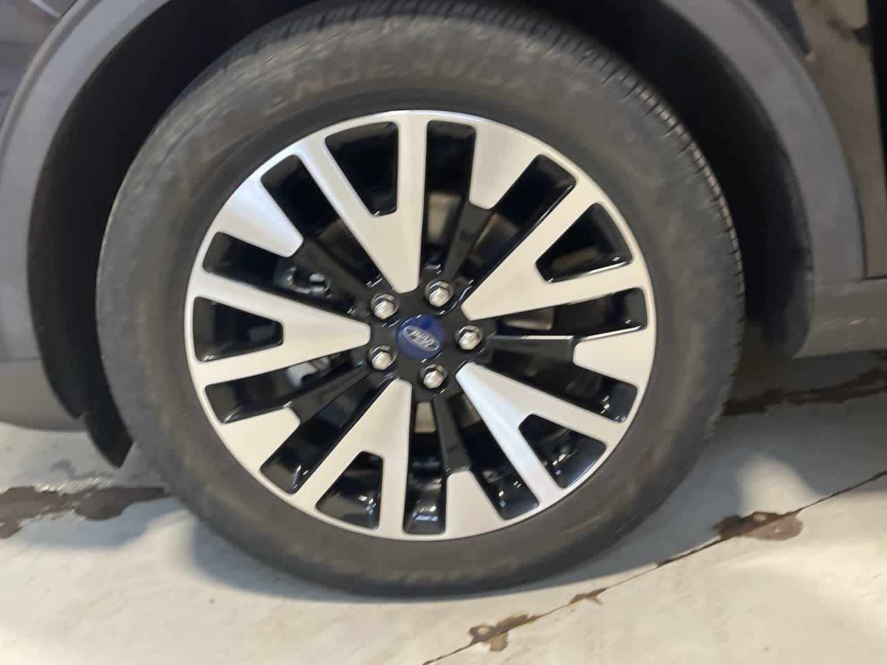 2020 Ford Escape SEL