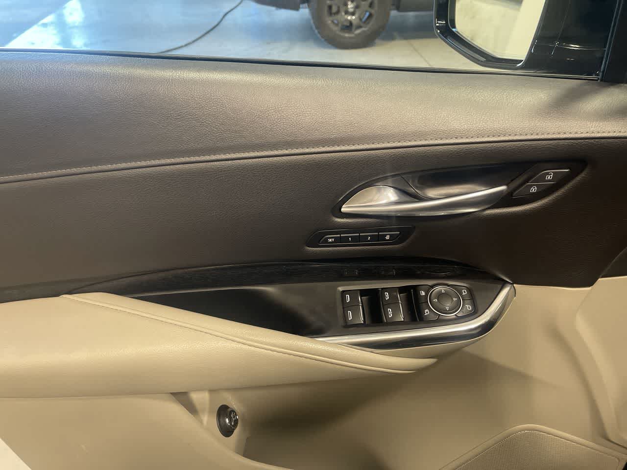 2020 Cadillac XT4 FWD Premium Luxury