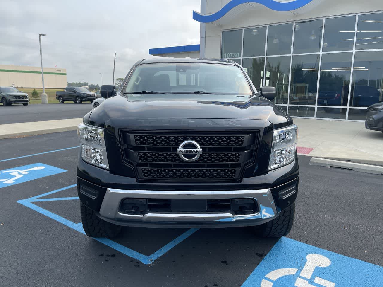 2021 Nissan Titan SV
