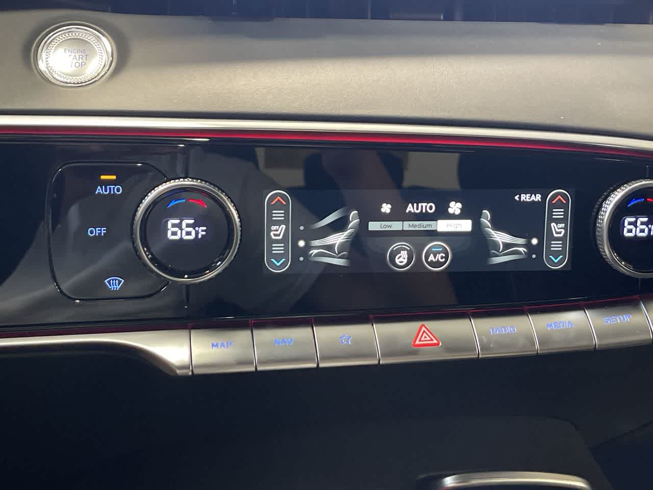 2024 Genesis GV70 2.5T