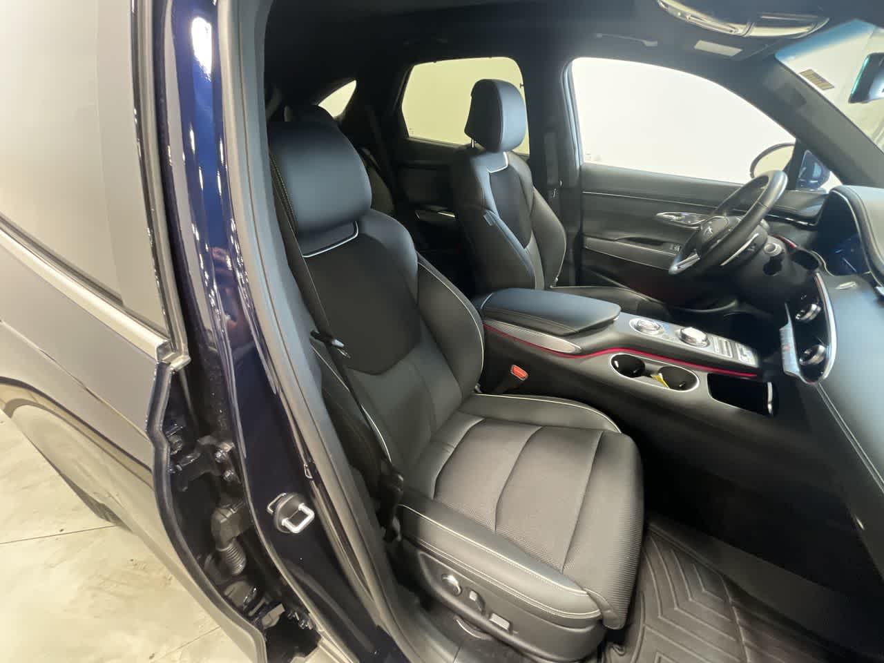 2024 Genesis GV70 2.5T