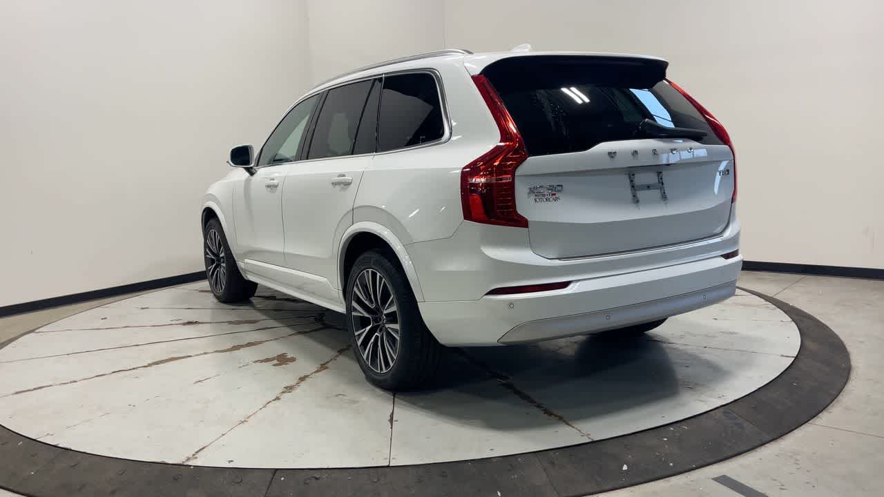 2022 Volvo XC90 Momentum