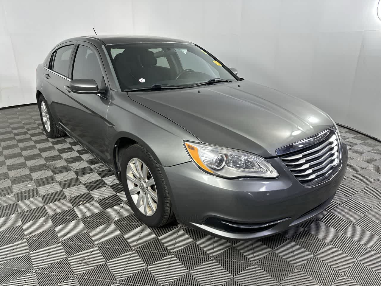 2013 Chrysler 200 Touring