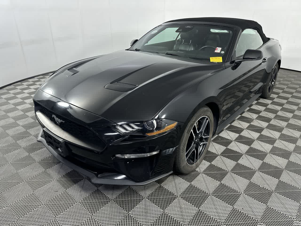 2021 Ford Mustang EcoBoost