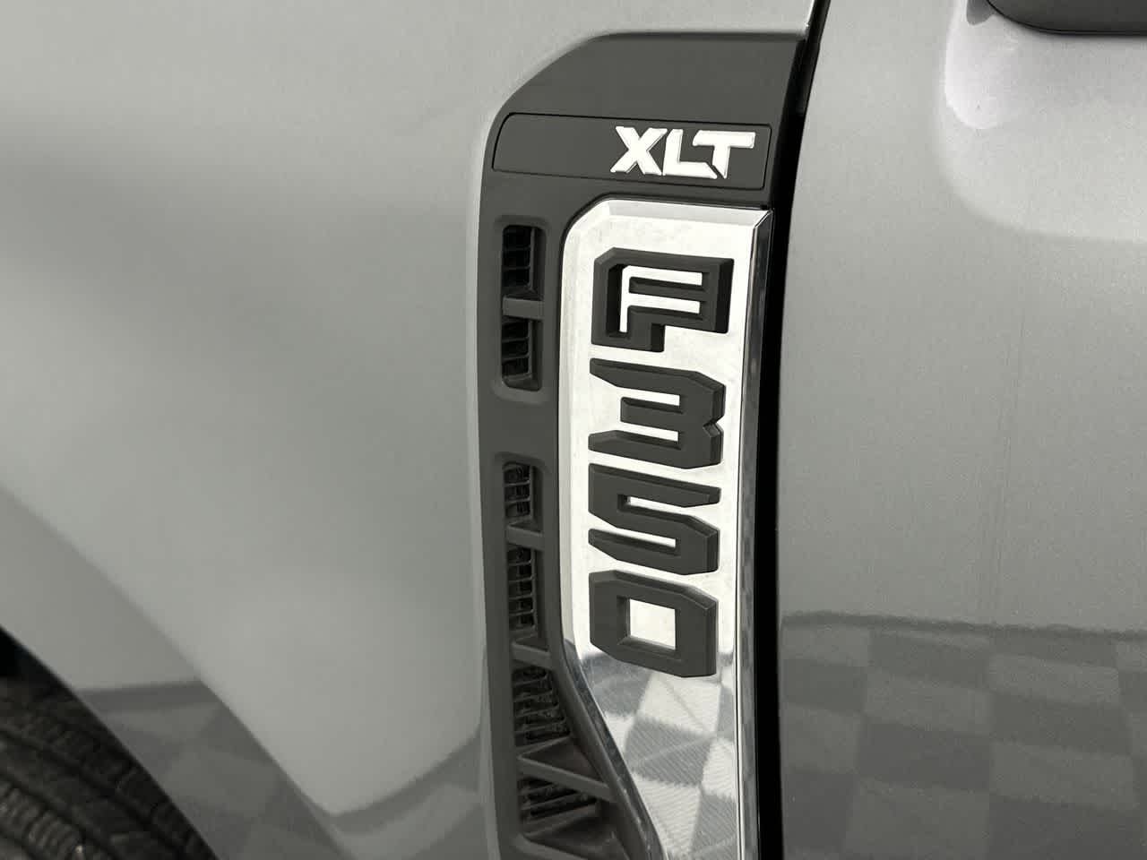 2025 Ford Super Duty F-350 DRW XL