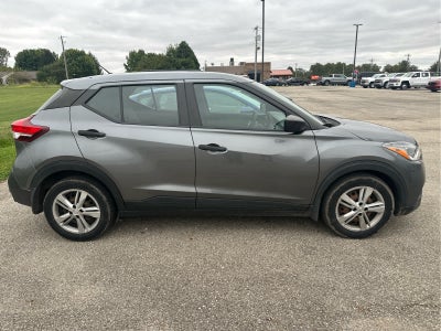 2020 Nissan Kicks S