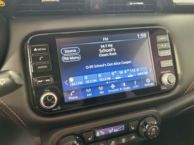 2023 Nissan Kicks SR