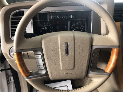 2010 Lincoln Navigator Base