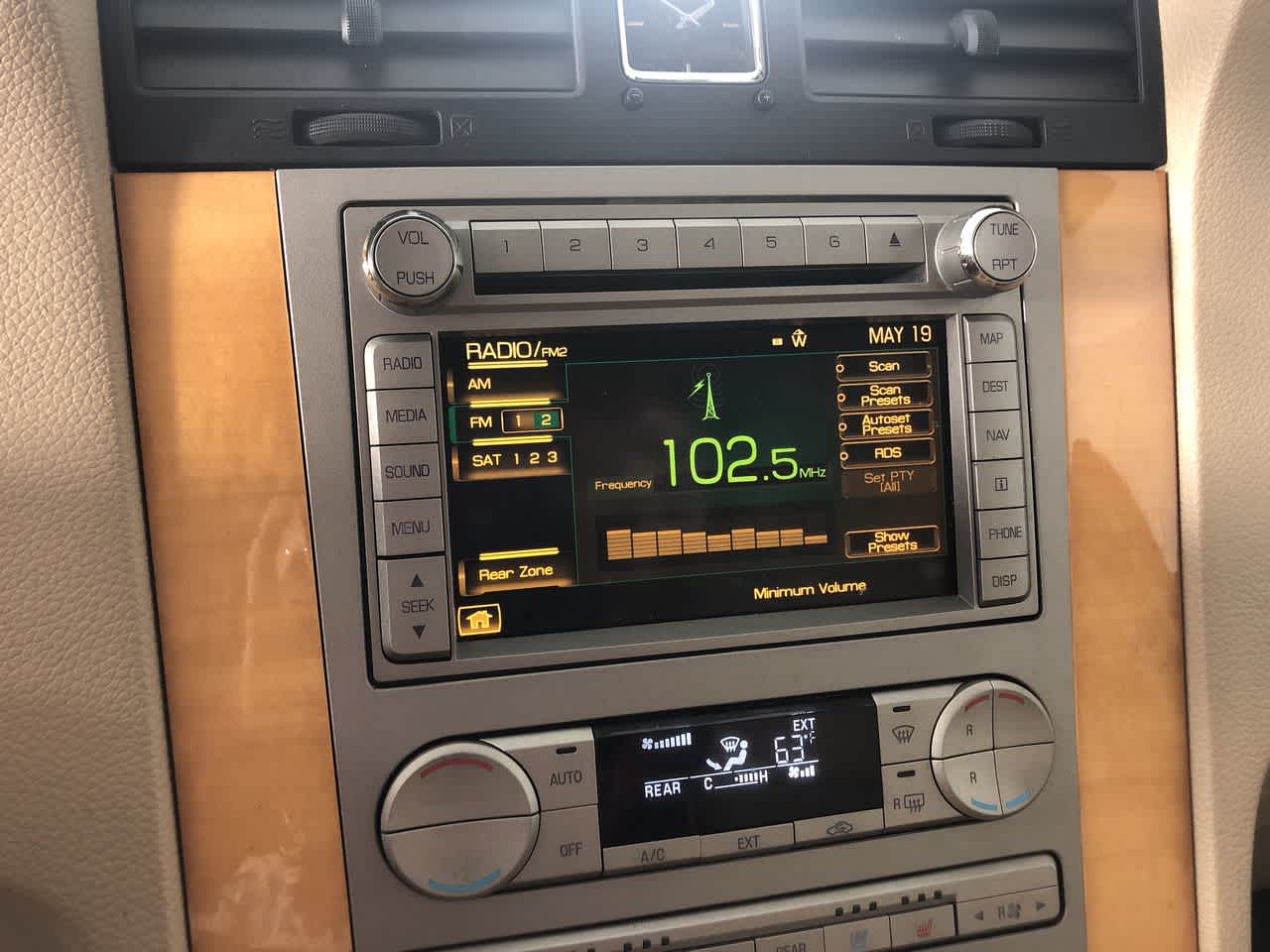 2010 Lincoln Navigator Base