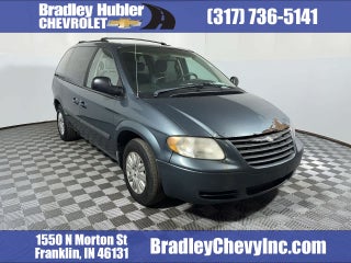 2006 Chrysler Town &amp; Country SWB Base
