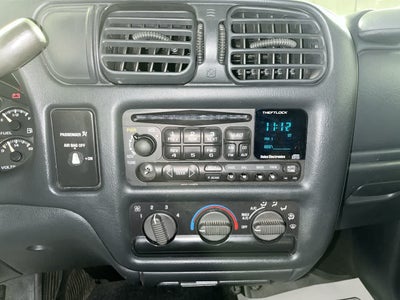 2000 Chevrolet S10 LS