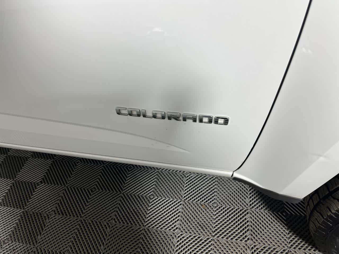 2017 Chevrolet Colorado 2WD Base