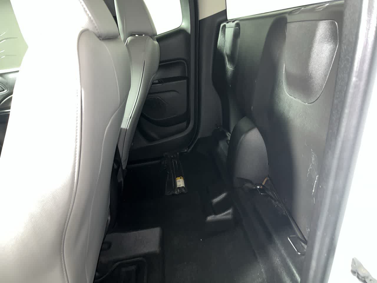 2017 Chevrolet Colorado 2WD Base