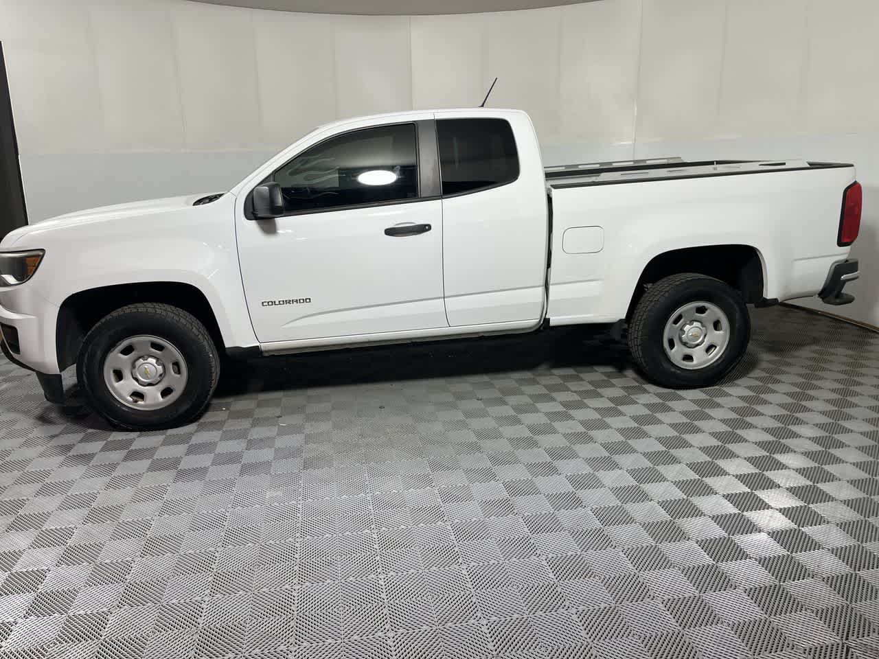 2017 Chevrolet Colorado 2WD Base