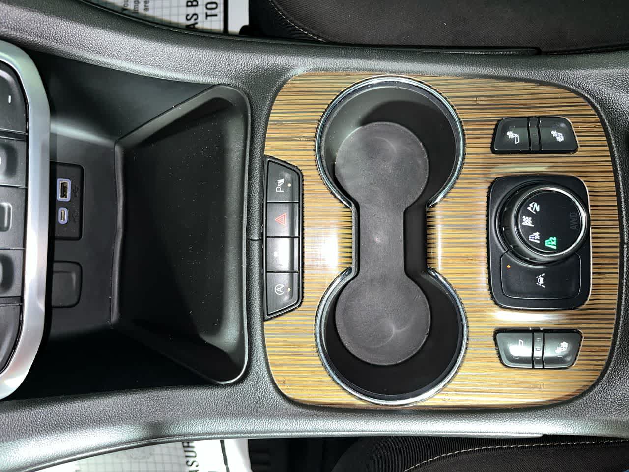 2022 GMC Acadia SLE