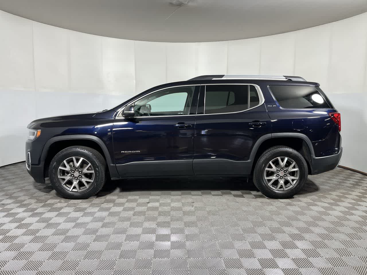 2022 GMC Acadia SLE