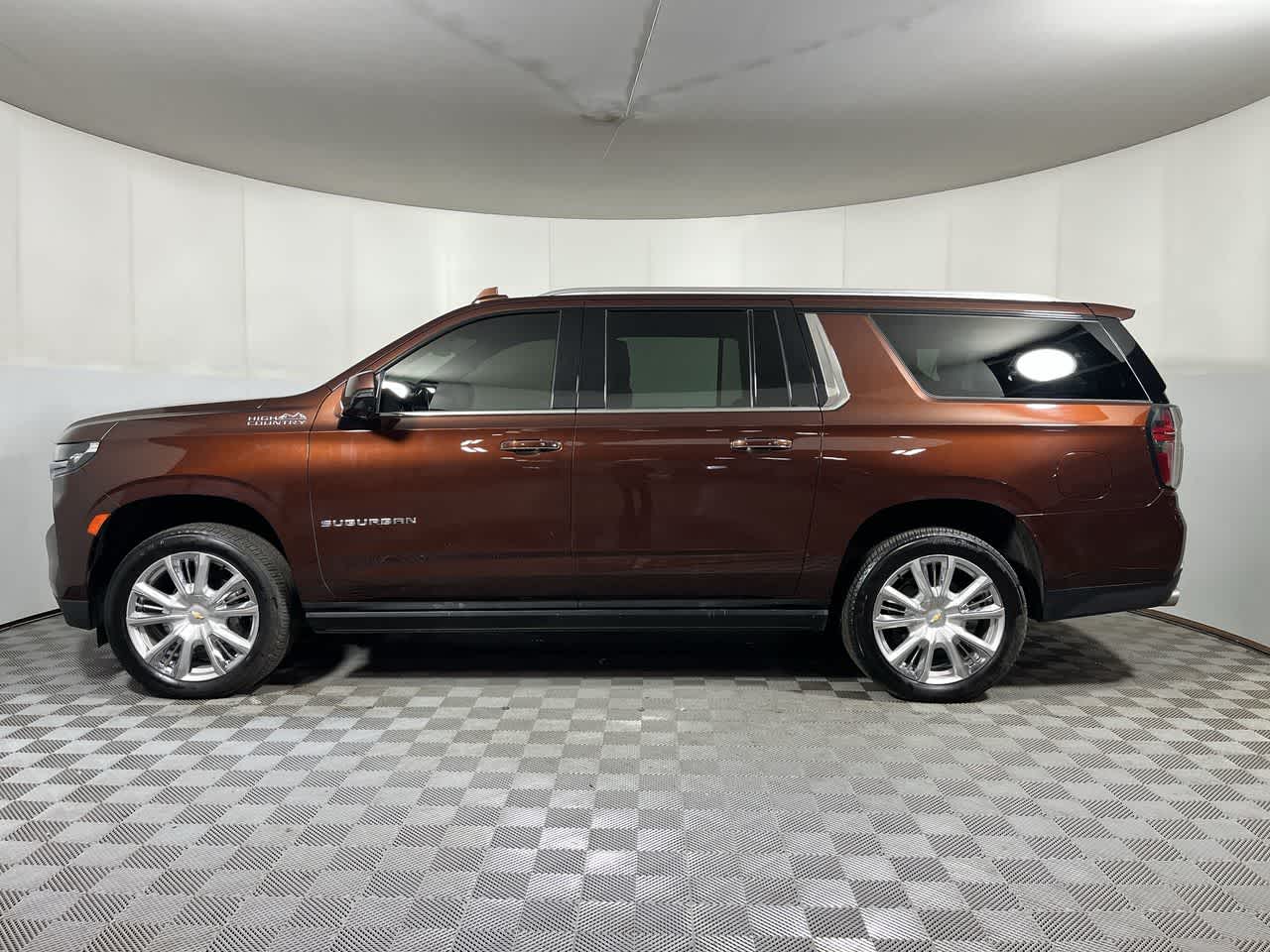 2023 Chevrolet Suburban High Country