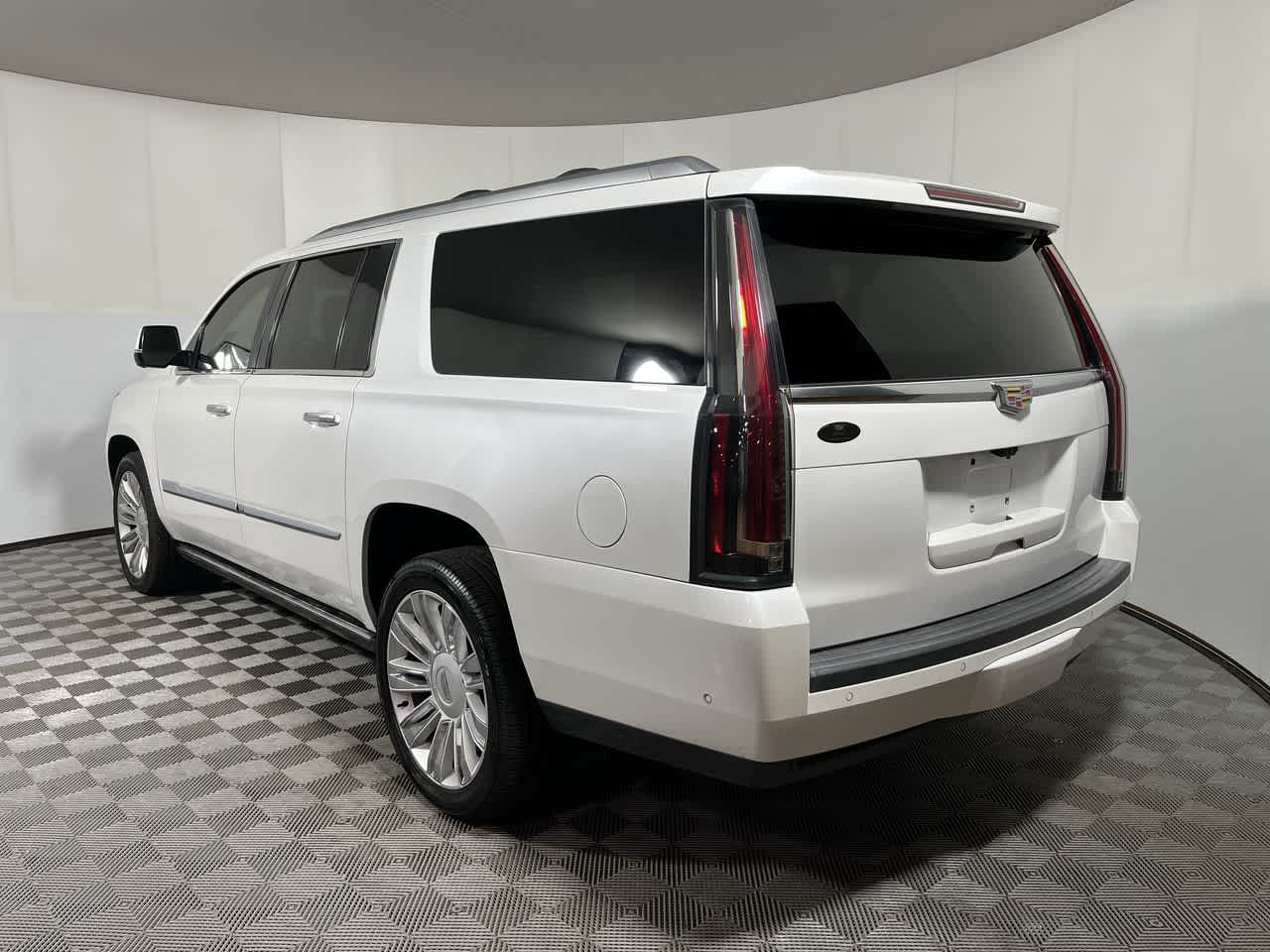 2018 Cadillac Escalade ESV Platinum