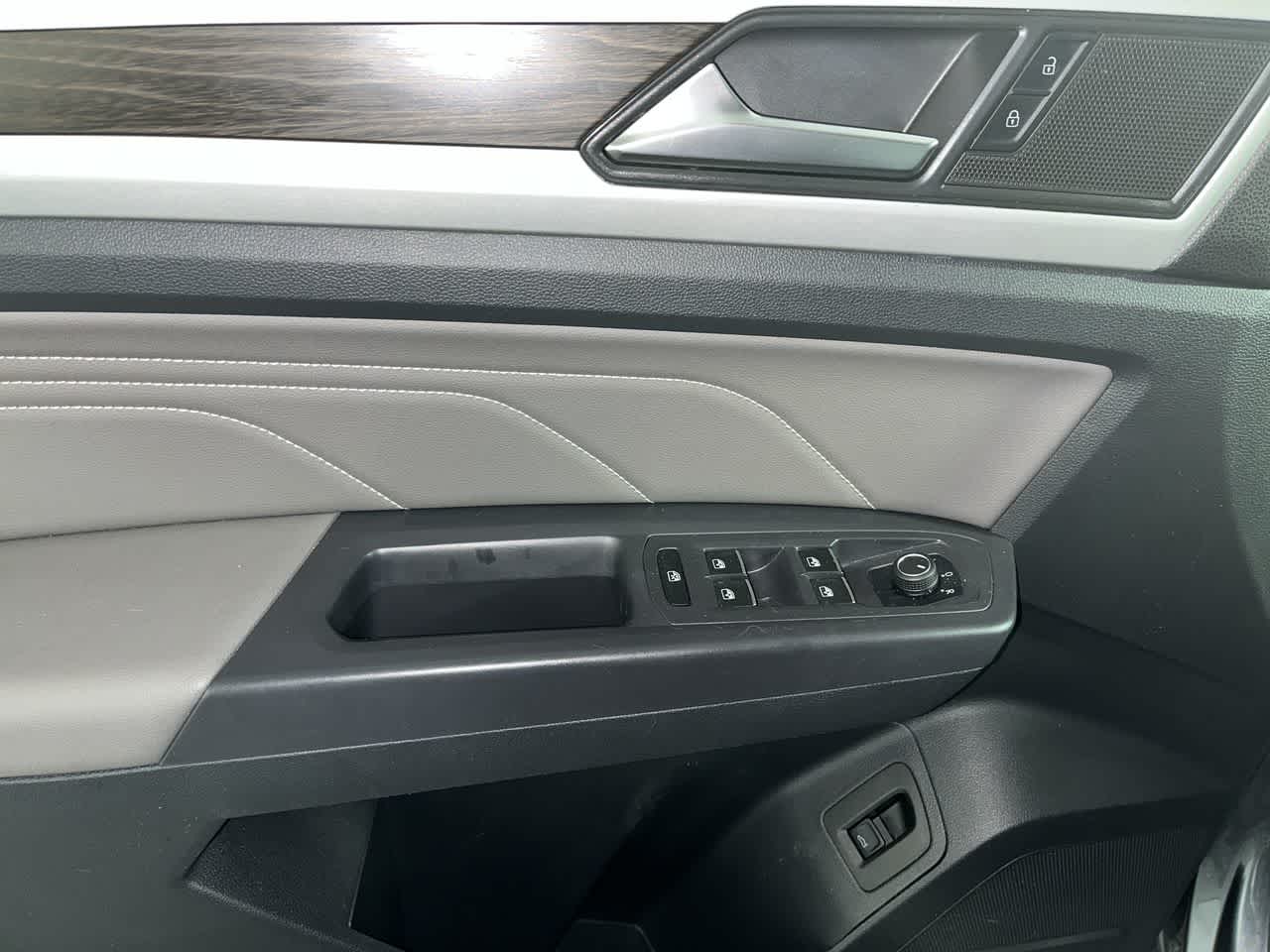 2021 Volkswagen Atlas 2.0T SE w/Technology