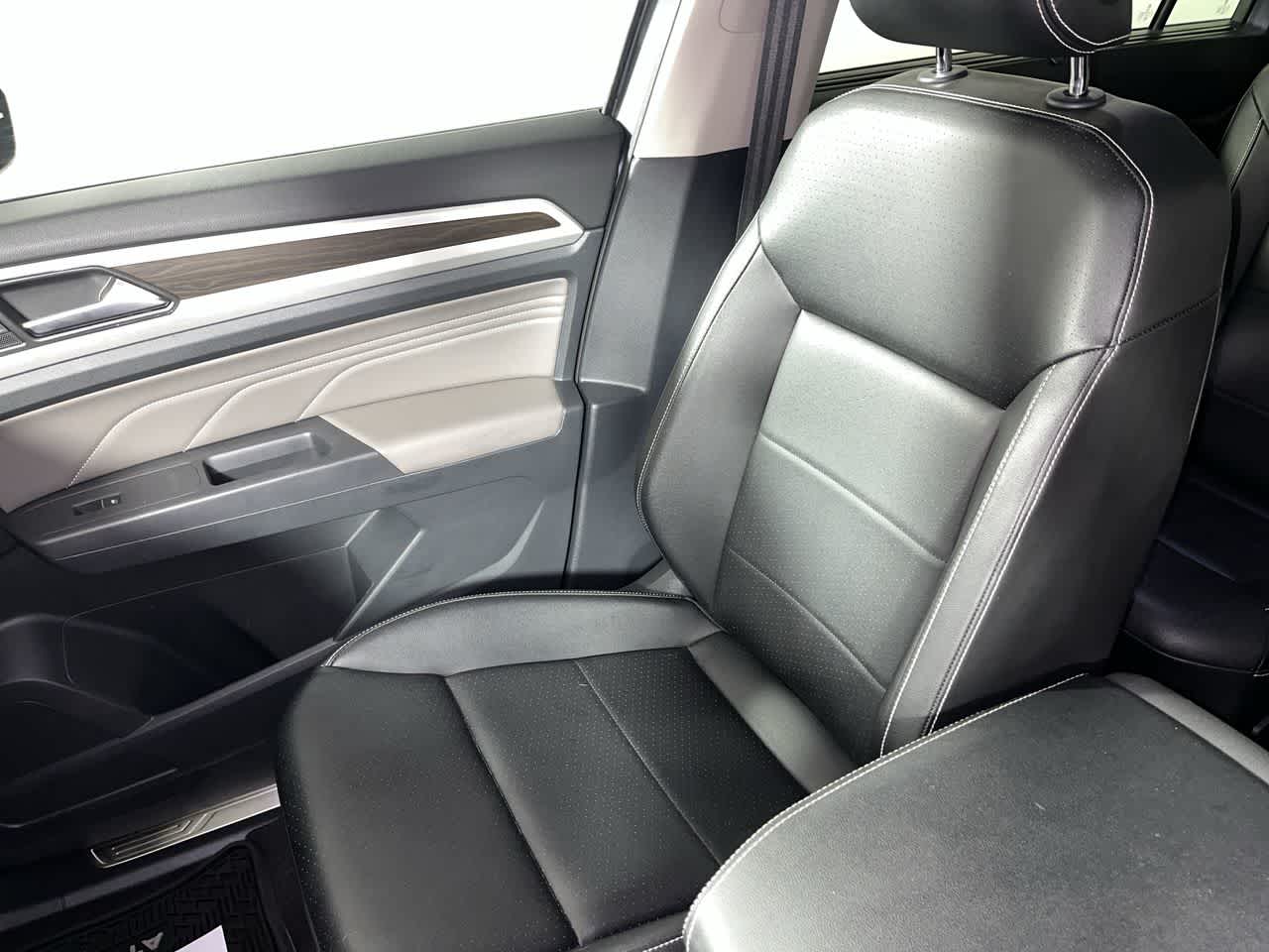 2021 Volkswagen Atlas 2.0T SE w/Technology