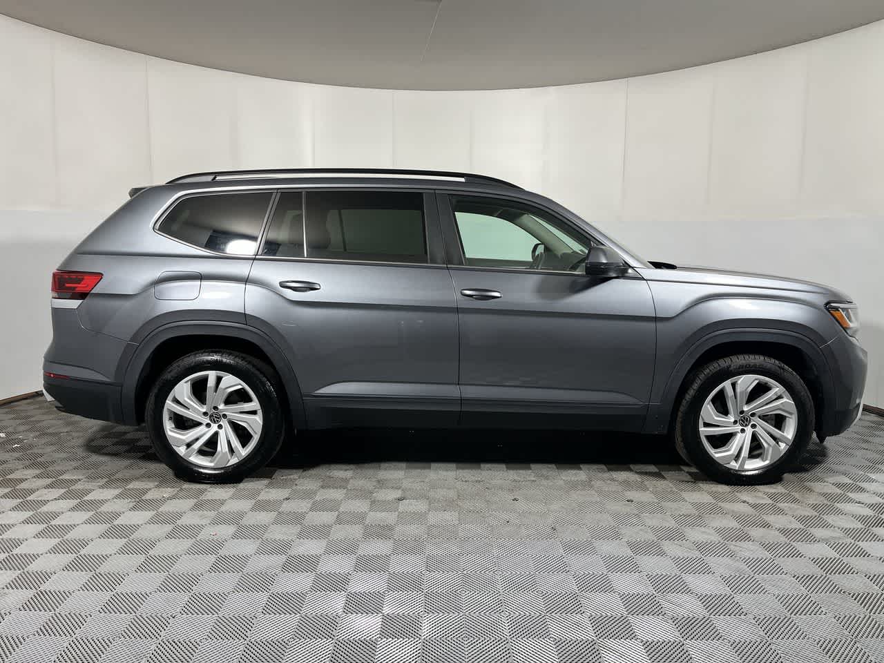 2021 Volkswagen Atlas 2.0T SE w/Technology
