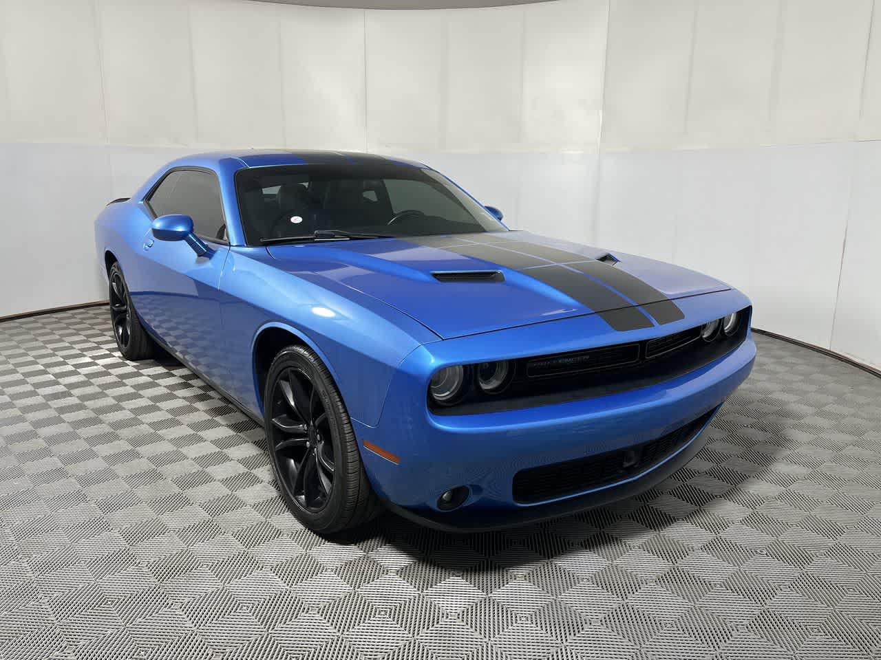2016 Dodge Challenger SXT Plus