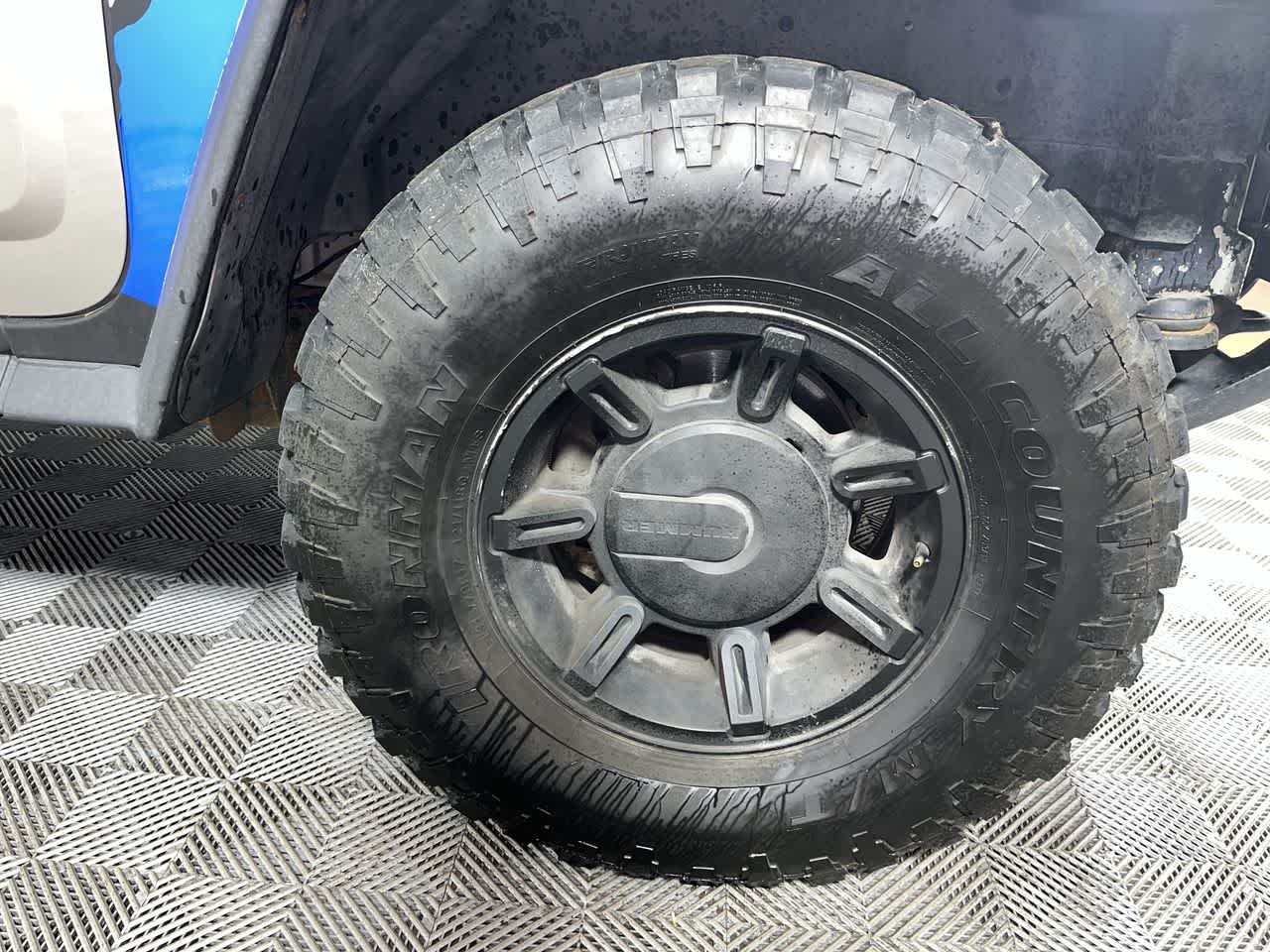 2003 HUMMER H2 Base