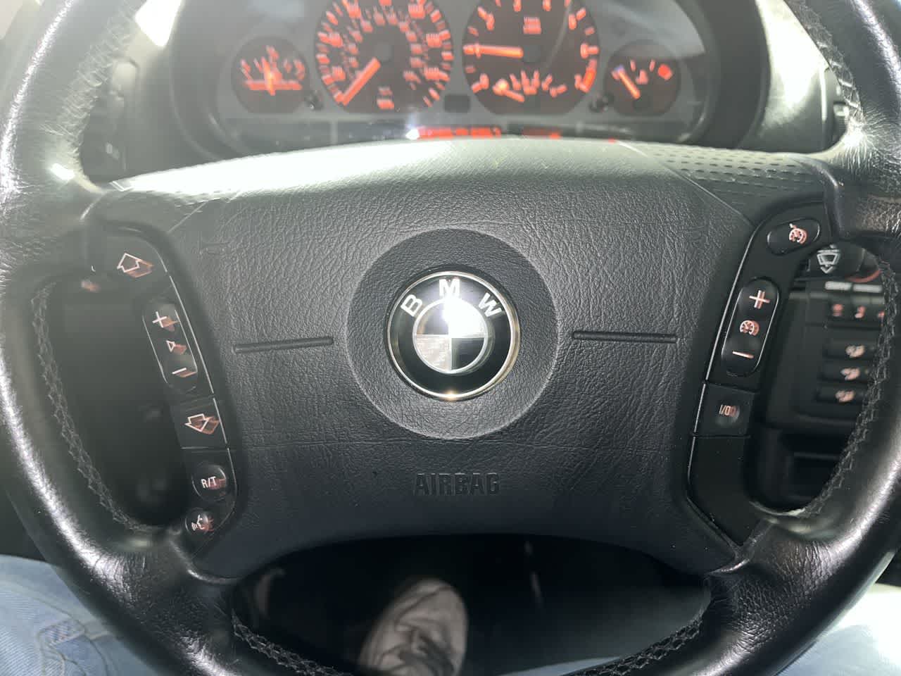 2005 BMW 3 Series 325i
