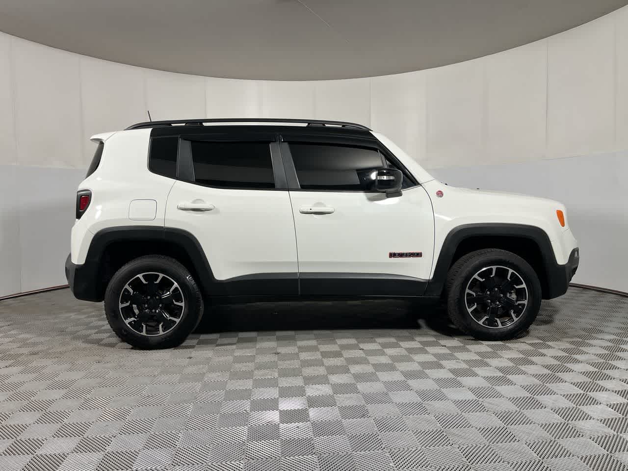 2023 Jeep Renegade Trailhawk