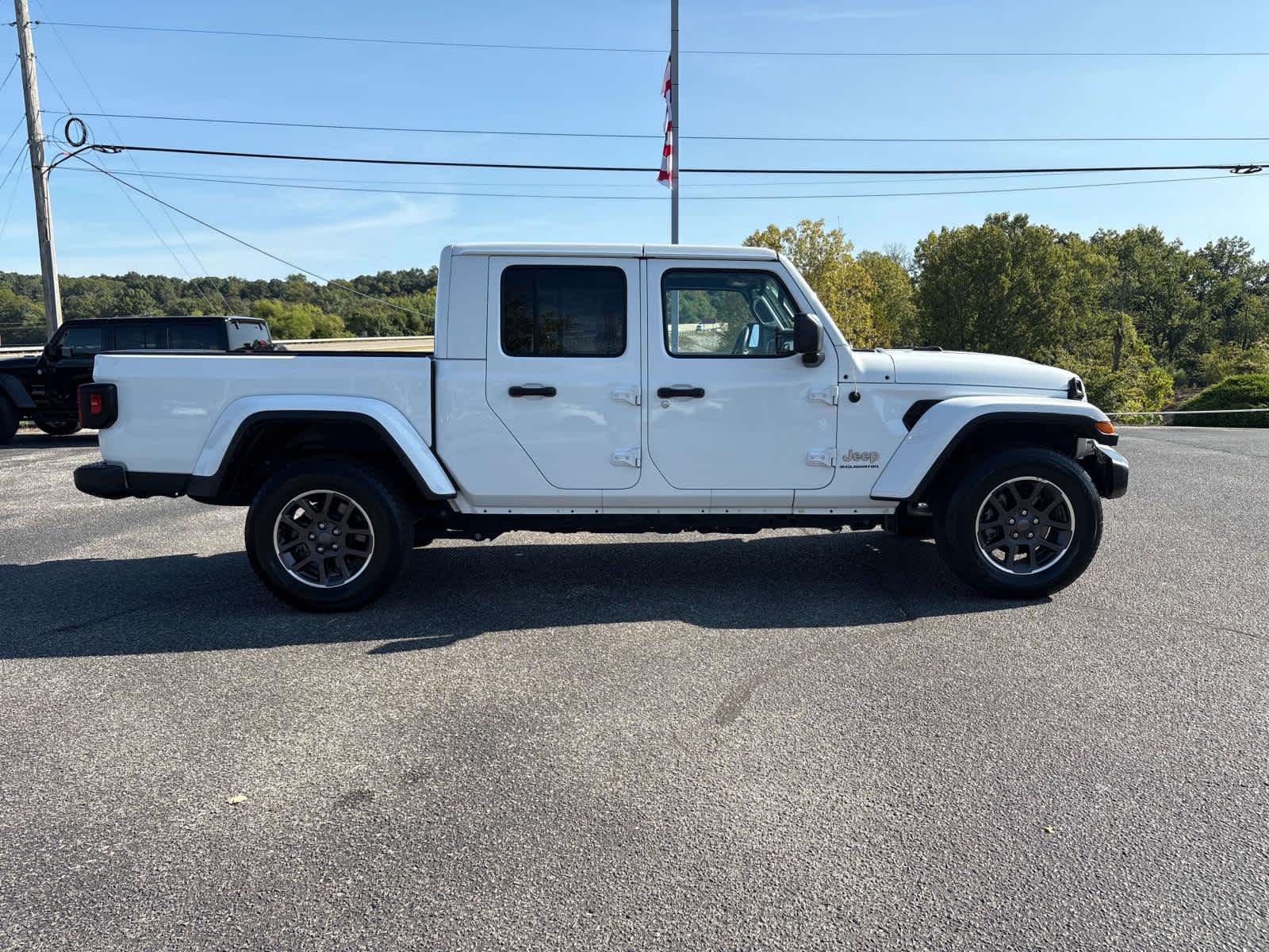 2023 Jeep Gladiator Overland