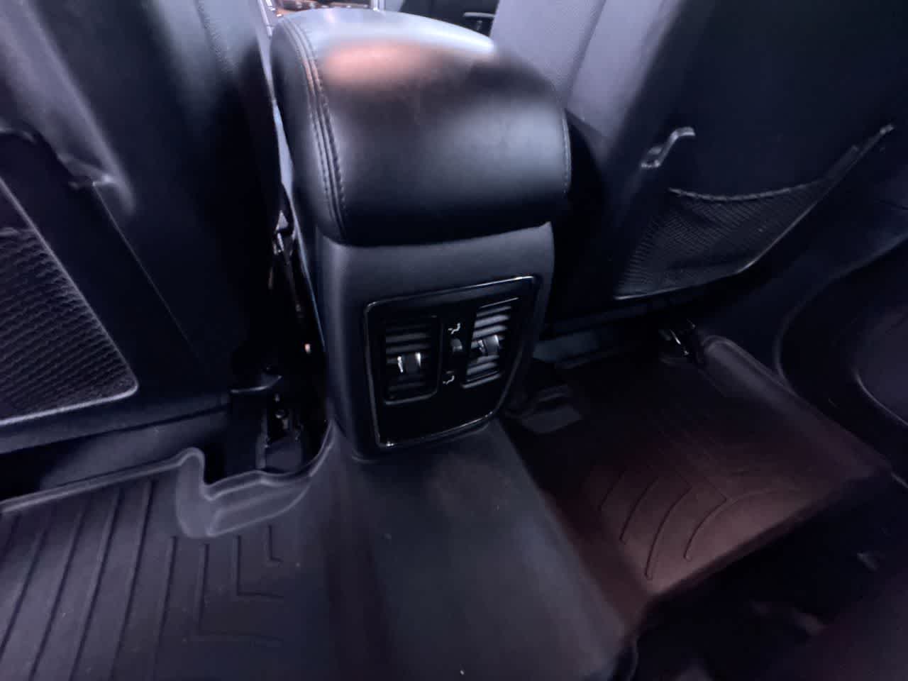 2020 Jeep Grand Cherokee Laredo E