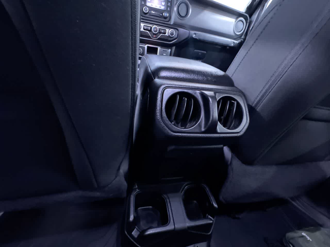 2021 Jeep Gladiator Willys Sport