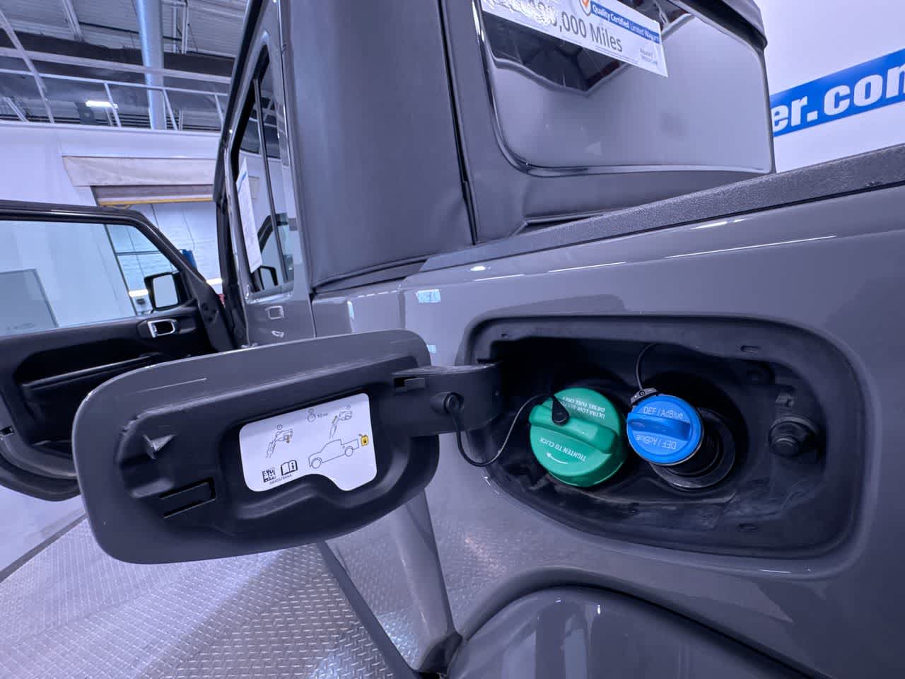 2021 Jeep Gladiator Willys Sport