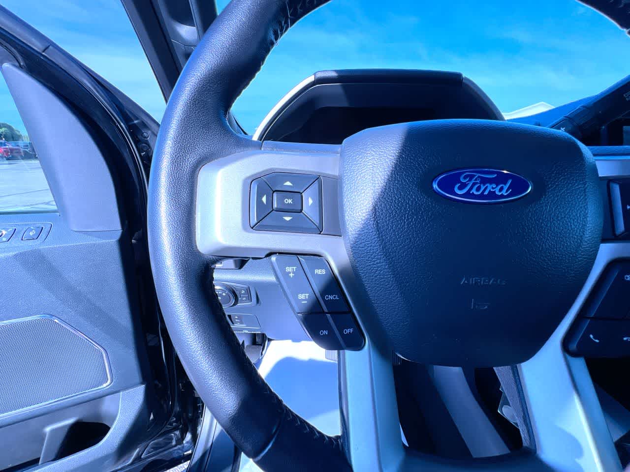 2022 Ford Super Duty F-350 SRW XL