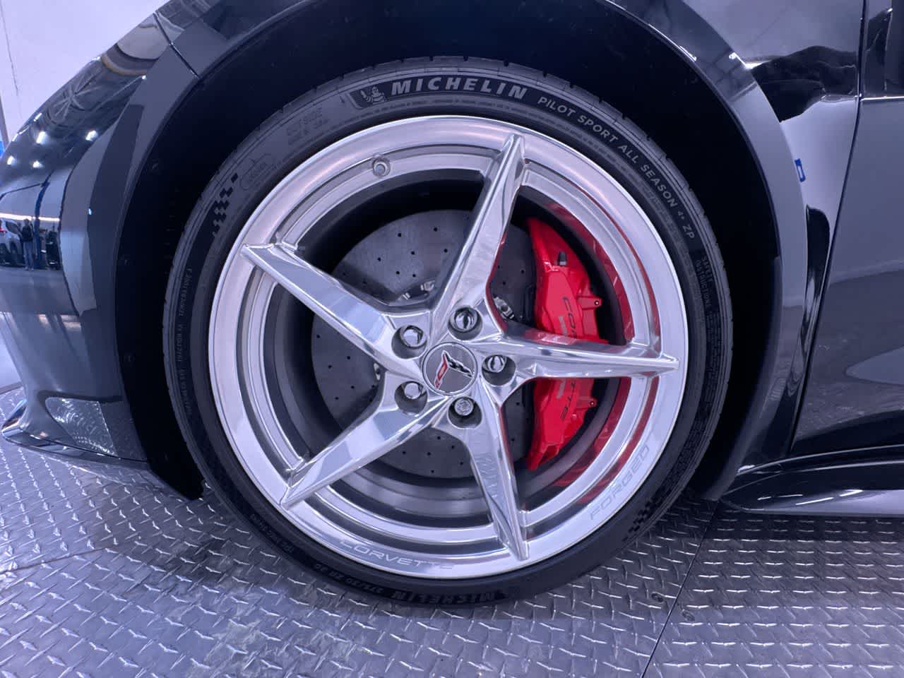 2025 Chevrolet Corvette E-Ray 2LZ