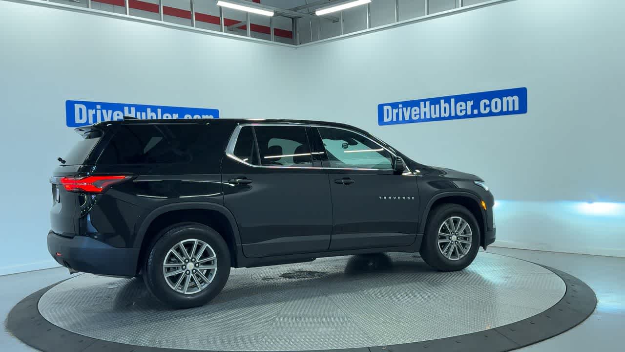 2023 Chevrolet Traverse LS