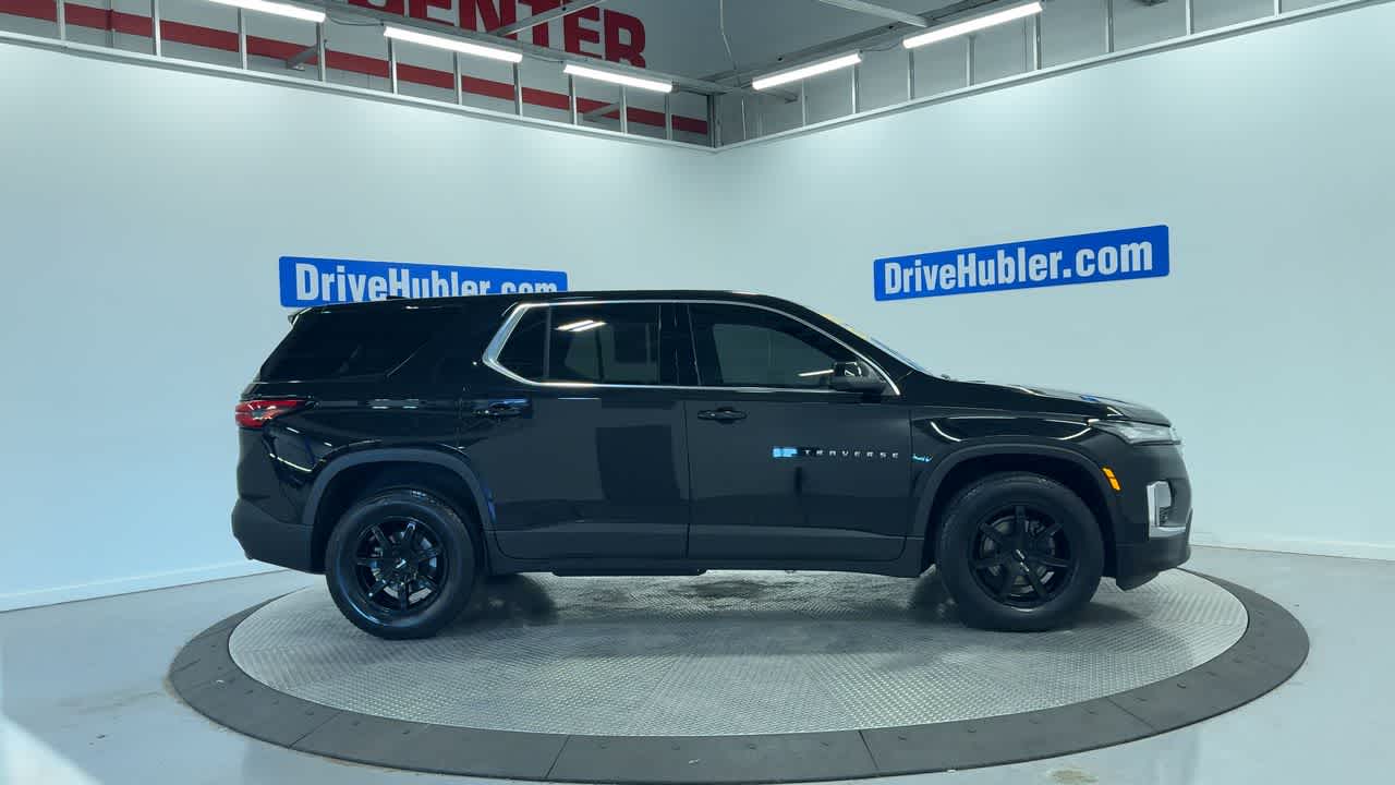 2023 Chevrolet Traverse LS