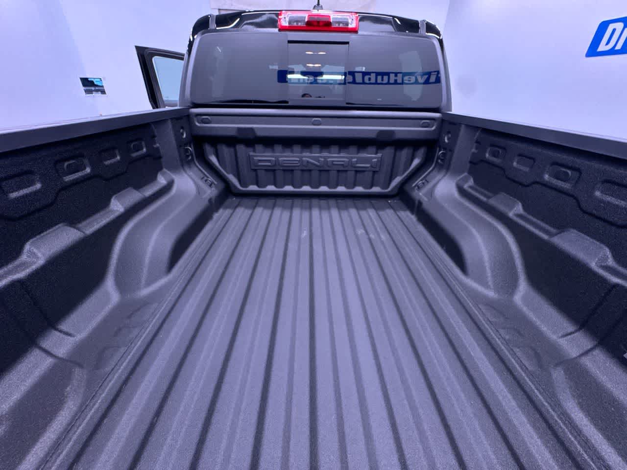 2024 GMC Canyon Denali