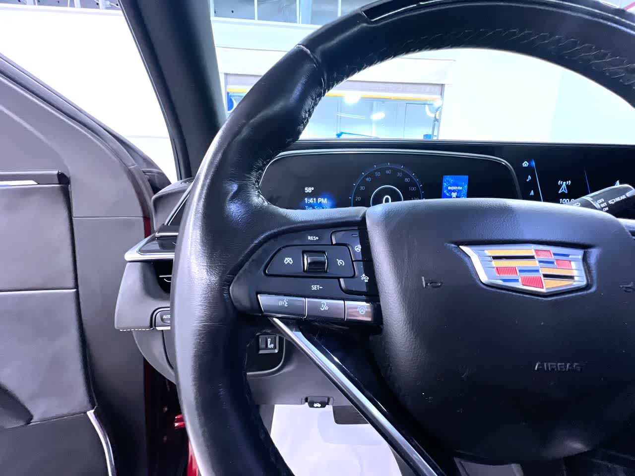 2024 Cadillac Escalade ESV Sport